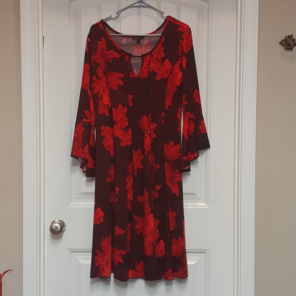 Gorgeous black and red floral women's size large
